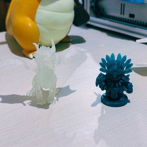 Resin 8K — Figurin Detail